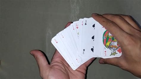 Üç kartlı kart oyunları kerchief