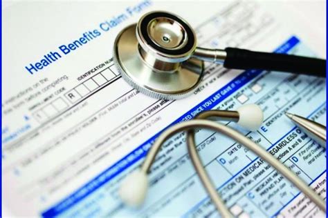 استعلام عن تأمين طبي برقم الإقامة 1444 ، يبحث الكثير من المواطنين السعوديين والوافدين المقيمين  الذين يرغبون في التسجيل في التأمين الطبي كم