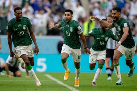 القنوات الناقلة لمباراة السعودية اليوم ضد المكسيك
