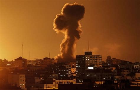 سبب قصف اسرائيل الابراج في غزة، تهدف إسرائيل الى قصف أبرز وأهم الأبراج التي تقع وتتواجد في مراكز حيوية داخل قطاع غزة، إضافة إلى عشرات