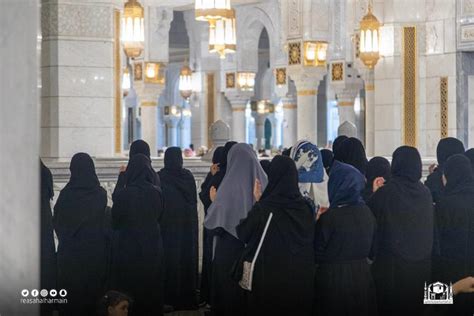 صلاة النساء في المسجد