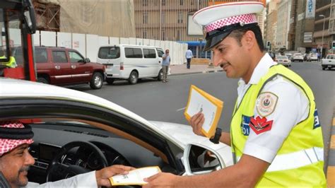 قيمة مخالفة تحميل ركاب بسيارة خاصة بالسعودية
