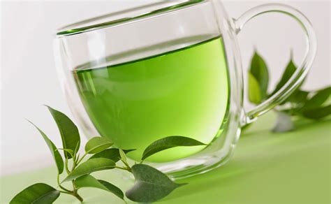 ما فوائد وأضرار الشاي الأخضر , الشاي الاخضر هو من انواع الشاي التي سنذكرها لكم في مقالنا من خلال موقعنا المتواضع حيث سنتطرق للحديث عن الشاي