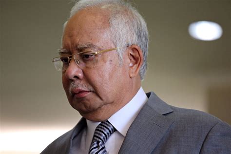 ما هو سبب حبس نجيب عبد الرزاق رئيس وزراء ماليزيا الأسبق ، حيث انتشر خبر سجن وزير وزراء ماليزيا السابق نجيب عبد الرزاق