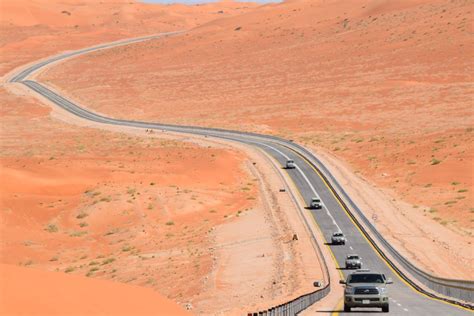 مسار طريق الربع الخالي العماني السعودي الجديد 2023 ، عملت المملكة العربية السعودية على فتح طريق جديد يربطها بسلطنة عمان