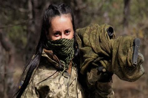 من هي الفحم الفتاة الأوكرانية وقصتها بالكامل؟ تؤدي الحرب والصراع دائمًا إلى العديد من جبهات المقاومة، والدفاع عن حقهم في العيش بسلام