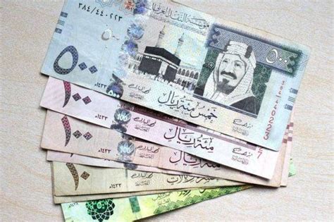 موعد زيادة رواتب الموظفين والمتقاعدين في السعودية 2022