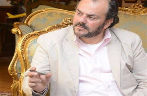وفاة الكاتب الصحفي هشام عبدالعزيز مدير تحرير الأهرام