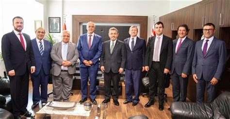 ﻿Akça bet: Ekonomi Bakanı Taçoy, Turkcell yönetim kurulu ile görüştü