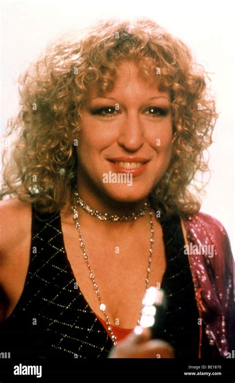 ﻿Kumsalda filmi izle bette midler: Bette Midler Filmleri, Bette Midler Filmleri izle, Bette