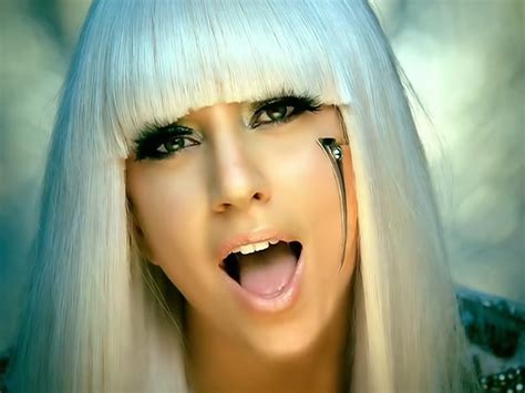 ﻿Lady gaga poker face sözleri: Lady Gaganın Dört Dörtlük Bir Pop Star Olduğunun Kanıtı