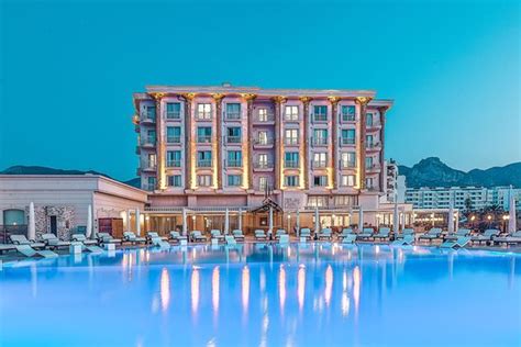 ﻿Les ambassadeurs hotel & casino uçak dahil: LES AMBASSADEURS HOTEL CASINO & MARINA (Girne, Kıbrıs)