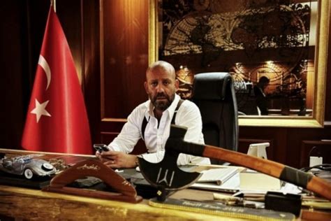 ﻿Mevzu bahis makamsa hepiniz ölün: Bursasporun yeni hocası Özcan Bizati