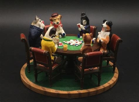 ﻿Poker oynayan köpekler: POKERCI KOPEKLER Hayvan Figür Biblo