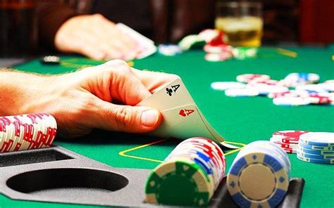 ﻿Poker oyun kağıdı: Hiç Bilmediğiniz Hileleriyle Zar ve Kağıt Oyunları