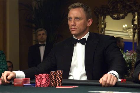 ﻿casino royale yönetmeni: daniel craig james bondu neredeyse geçiyordu
