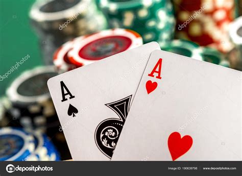 ﻿poker fişi: poker kartları   poker fişleri ve poker aksesuarları