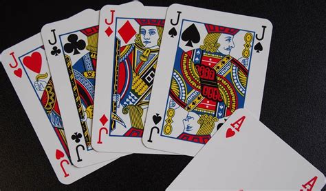 ﻿poker kartları isimleri: kumar kağıtları nedir? skambil destesinin kumardaki yeri