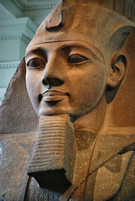  40 Gudratygüýçli Ramses II ýeri
