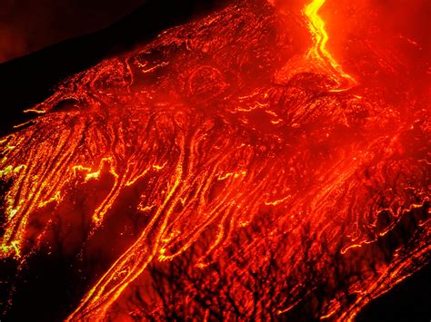  Red Hot Volcano uyasi
