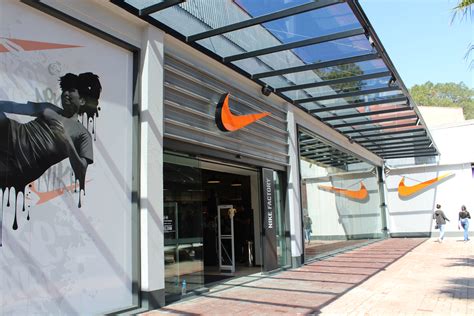 4 levent nike outlet