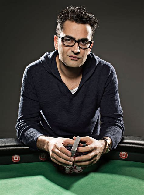 Antonio Esfandiari