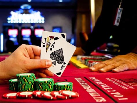 Bütün rusdilli poker otaqları  Vulkan Casino Azərbaycanda qumarbazlar arasında məşhur oyun saytlarından biridir