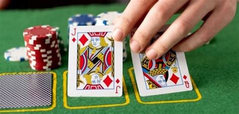 Backdoor poker bu nədir  Blackjack, bir başqa populyar kazino oyunudur