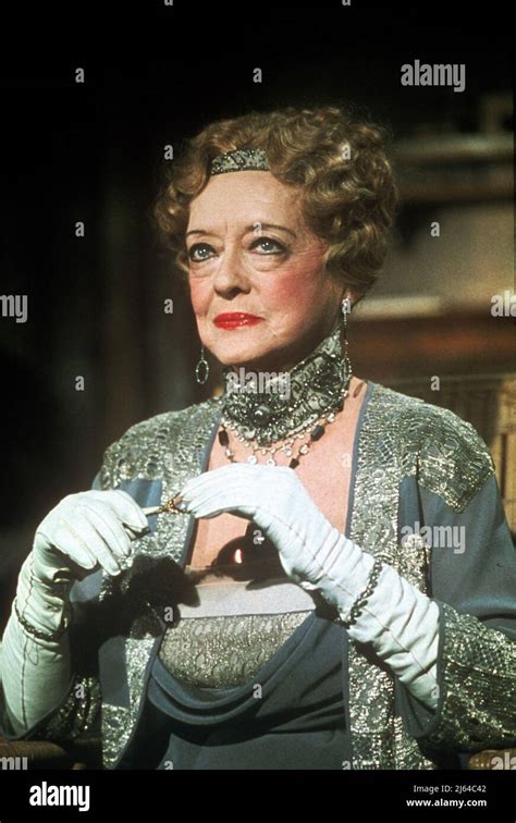 Bette davis died