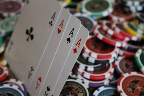 Burkozla kart oyunu  Online casino ların təklif etdiyi oyunların bəziləri dünya üzrə kəşf edilmişdir