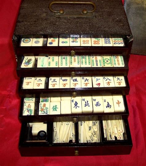 Chinese Dominoes Mahjong