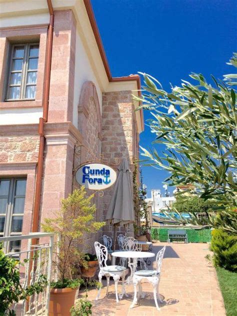 Cunda butik otel denize sıfır