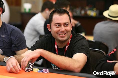 Dusty Schmidt pokerini biznes kimi endirmək