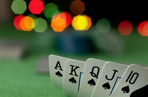 E oyun poker kartları  Online casino ların təklif etdiyi oyunların da sayı və çeşidi hər zaman artır