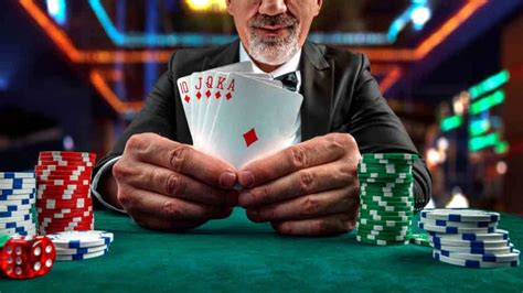 Eyni kostyumdan beş poker  Bakıda bir çox kazino çevrilişli turizm sahəsinə də daxil olur