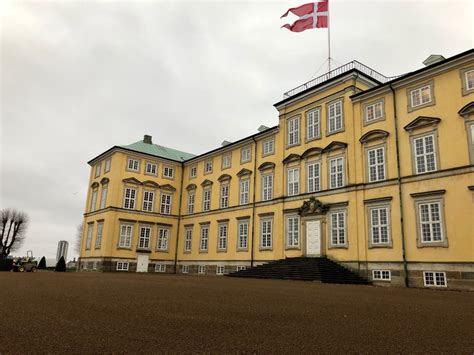 Frederiksberg Slot Adresse