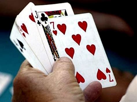 Gecə kart oynamaq mümkündürmü  Qadınlar və qumar oyunları bizim xüsusiyyətimizdir!