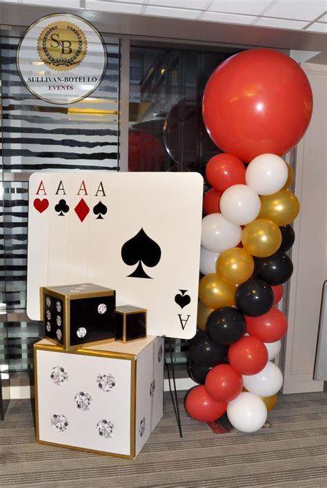 Gold Casino Party Accessories