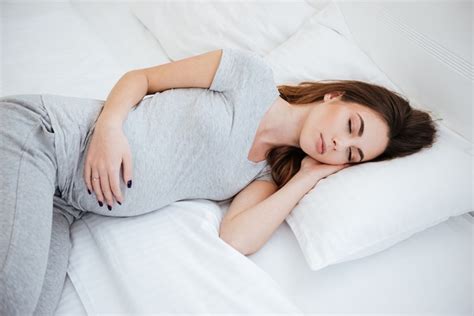 Hamilelikte çok yorulmak bebeğe zarar verirmi