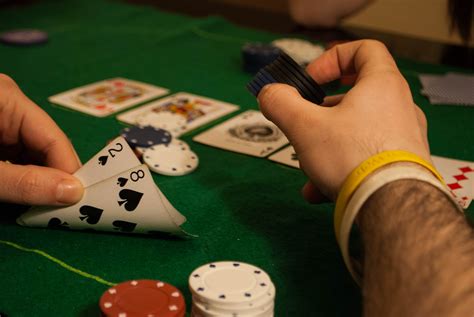 How To Be A Good Poker Player
