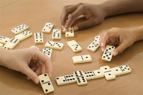 How To Play Dominoes With 2 People