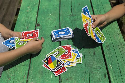 How To Play Uno Card Game With 2 Players