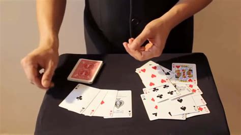 How to play cards tricks