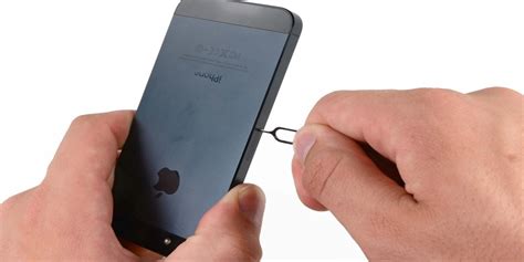 IPhone da SİM kart yuvası necə açılır