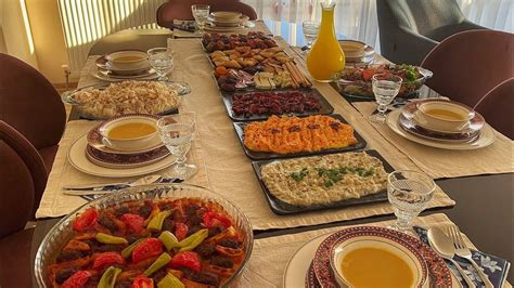 Iftar sofrası mezeleri