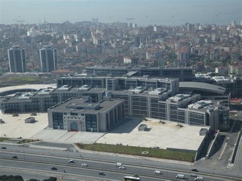 Istanbul anadolu adalet sarayı
