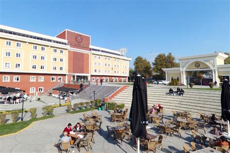 Istanbul aydın üniversitesi yüzde 75 burs fiyatları