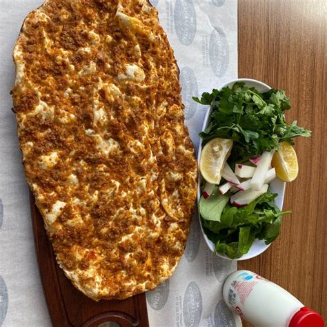 Küçükçekmece tepeüstü lahmacun