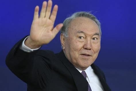 KVN Qazaxlar Nazarbayev kart oynayır