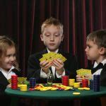 Kids Poker Game  Gözəllər ilə olan kazinolar həqiqi kişilərin seçimi!